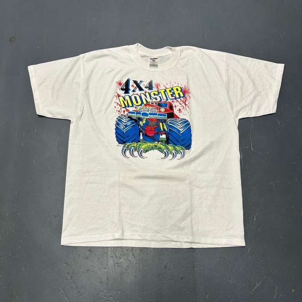 Vintage 90s/y2k big print graphic bright neon Monster truck 4x4 racing tshirt